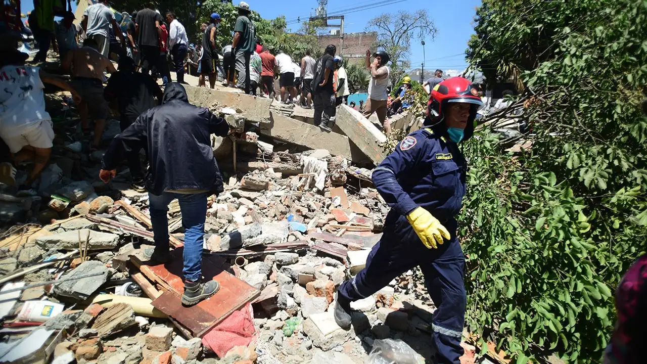 Kolombiya'da Deprem Felaketi: Can Kaybı 132'ye Yükseldi